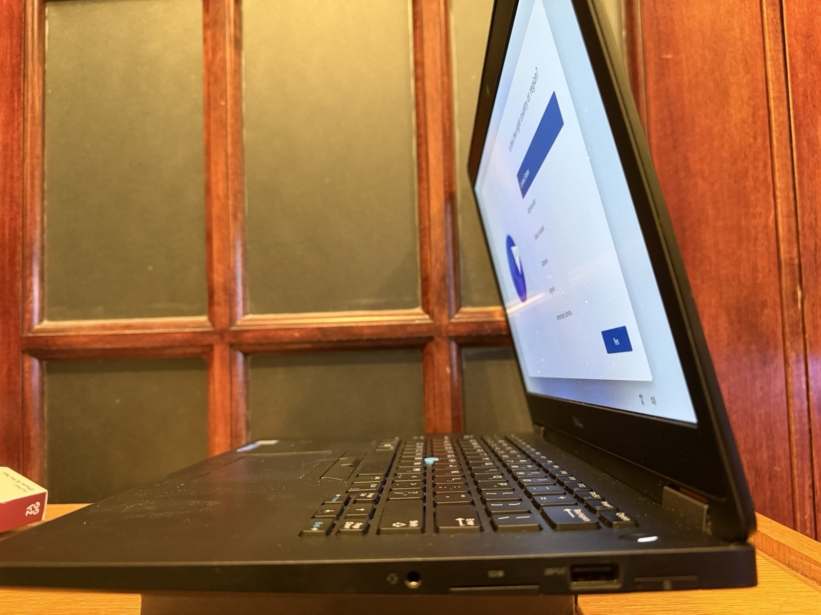Dell Latitude E7470 14”FHD Laptop Core I5 6300U 8GB RAM 256GB SSD W11P Charger