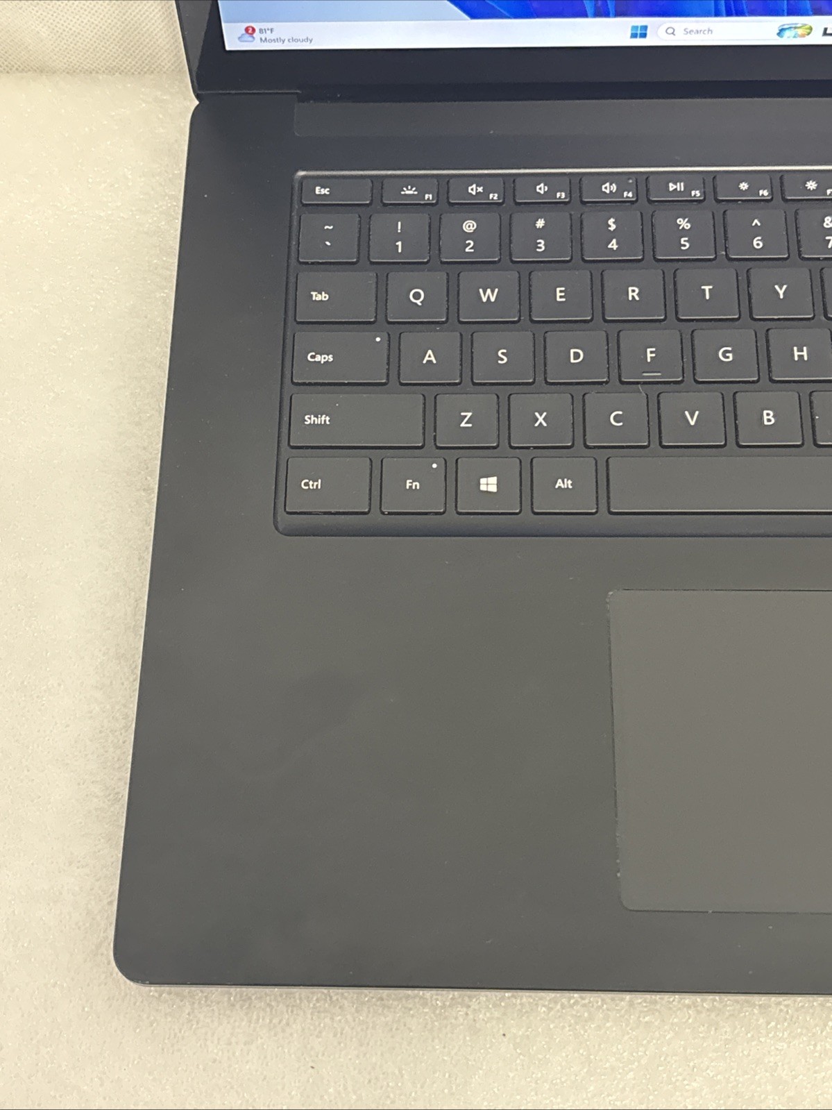 Microsoft Surface Laptop 3 15″ (128GB, Intel i5 10th Gen., 8GB Ram) – Black