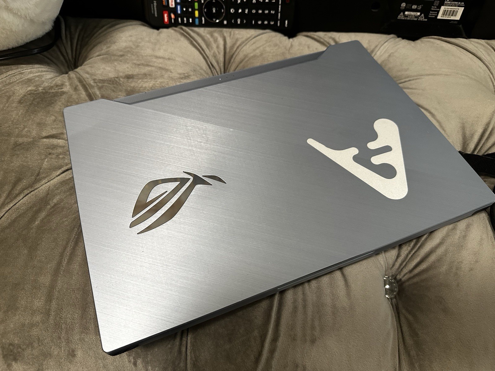 ASUS ROG Zephyrus Gaming Laptop Intel Core i7 9th Gen NVIDIA GeForce GTX