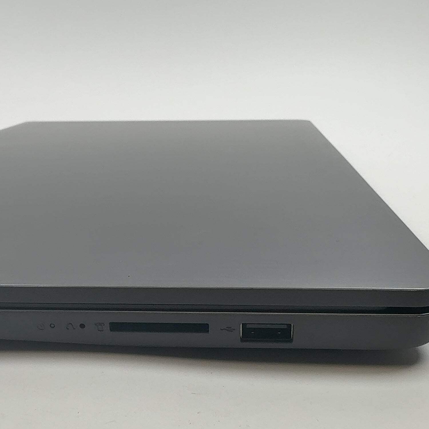 Lenovo IdeaPad 3i PF51RVCS 15.6″ i7-1255U 1.7GHz 16GB RAM 512GB SSD