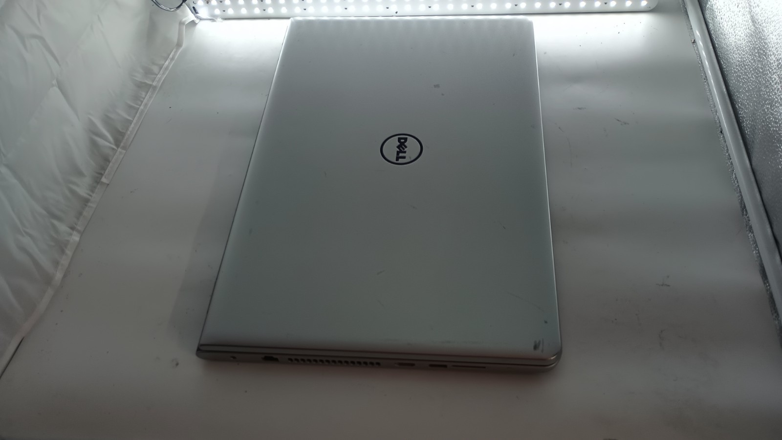 11061 Inspiron5755 Gamer w/Charger.Radeon R5.8GB.250GB SSD.17.3″.Optical.W11.