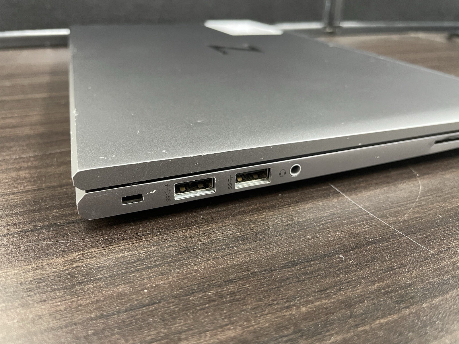 HP ZBook Firefly 14″ G7 Workstation i7-10610U 16GB RAM 512GB SSD