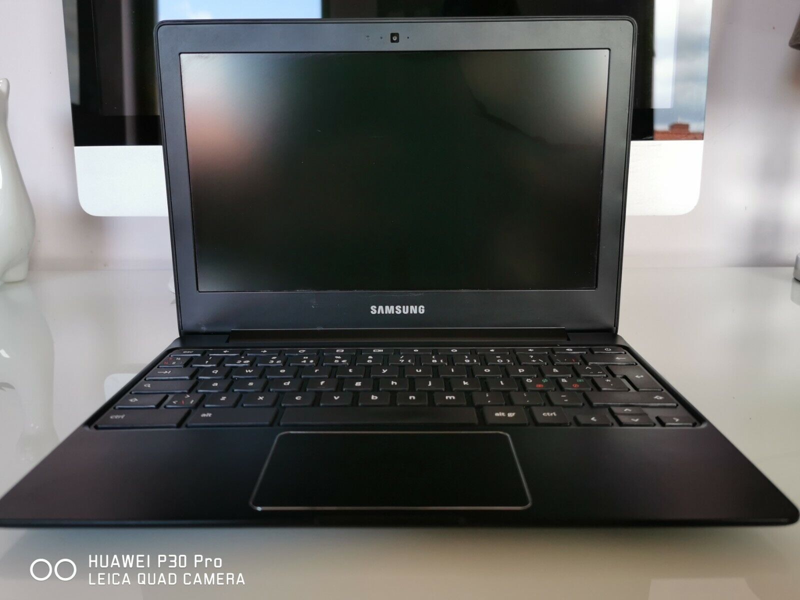 Samsung Chromebook .9GHz Quad A15 / 1.3GHz Quad A7 4GB WebCam HDMI