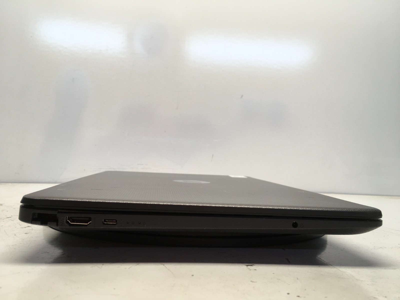 HP 255 G8 AMD Ryzen 5 3500U 2100MHz 4 GB NO HDD