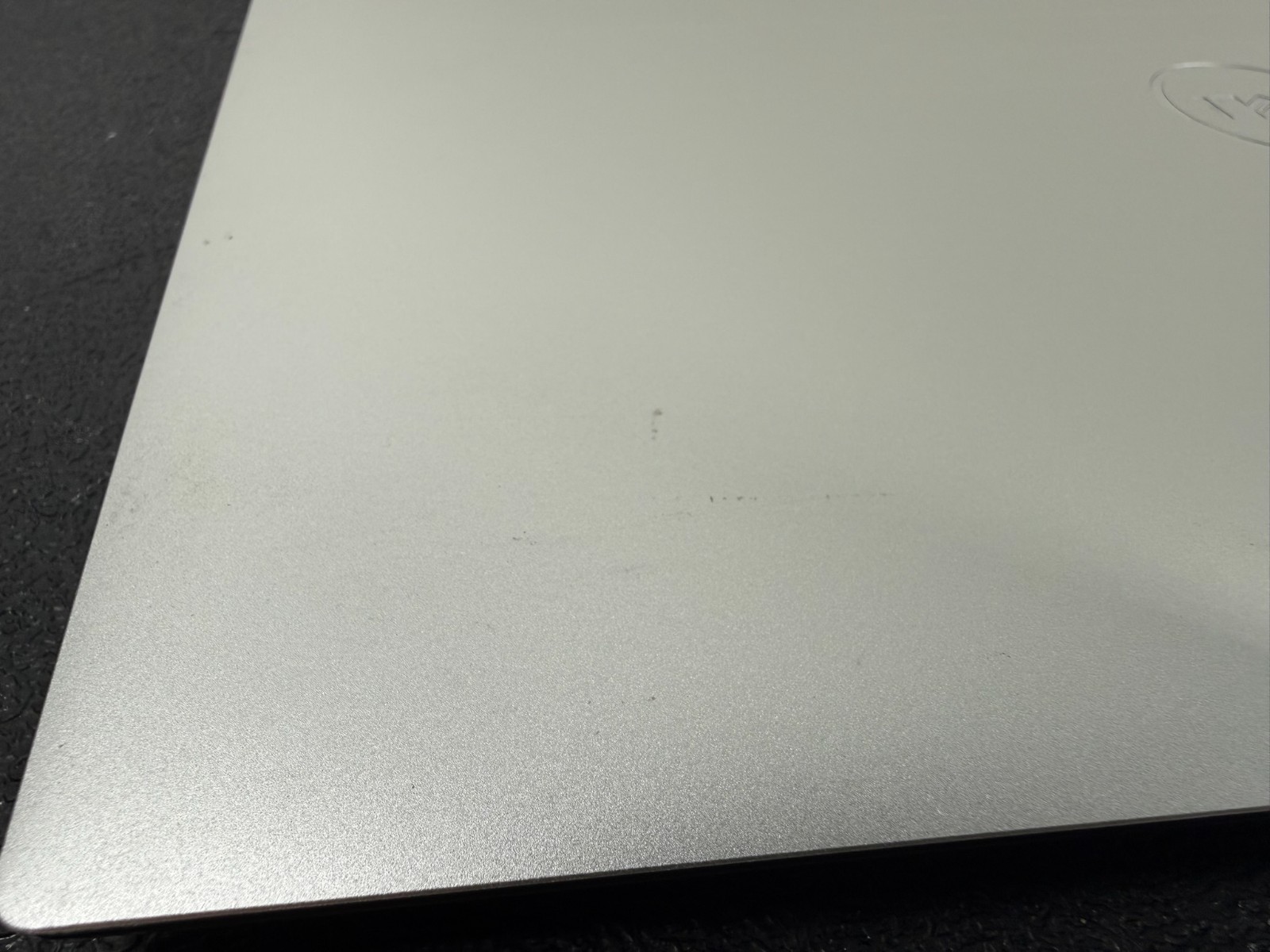 Dell XPS 15 9500 i9-10885H 2.4GHz 16GB DDR4 512GB M.2 GTX 1650 Ti Laptop w/ AC