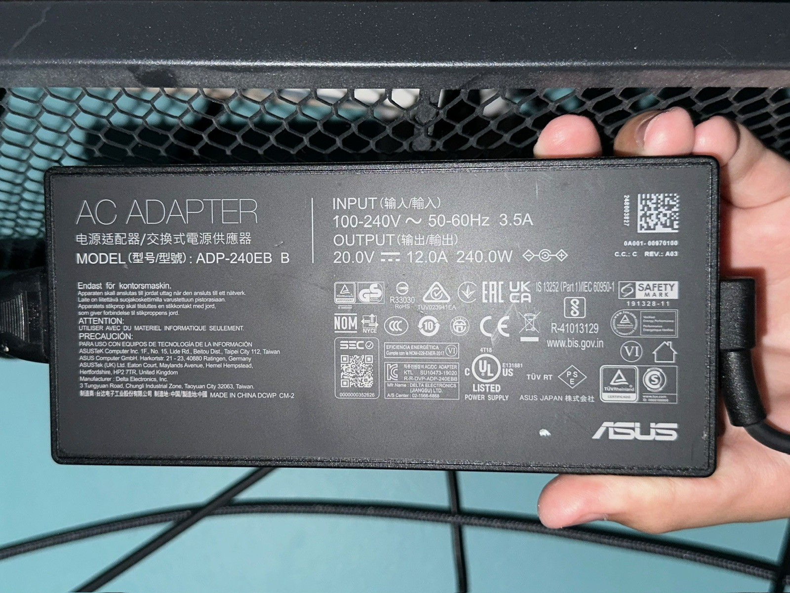 Asus ROG Zephyrus M16 16″ i9-13900H 2.6GHz 32GB RAM 1TB SSD GeForce RTX 4070