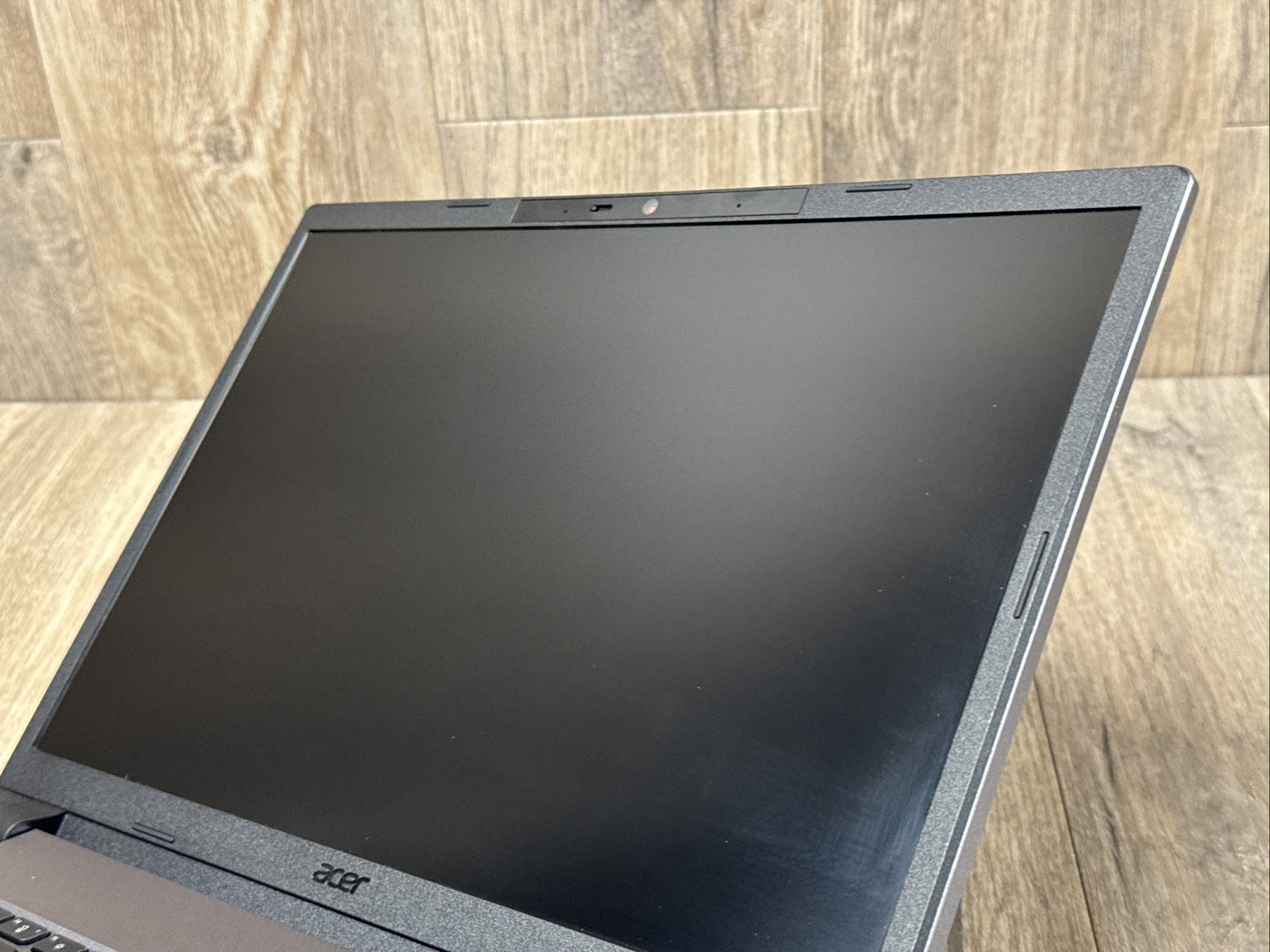 Acer TravelMate P214 i5 2.40GHz 8GB RAM 256GB SSD 14in