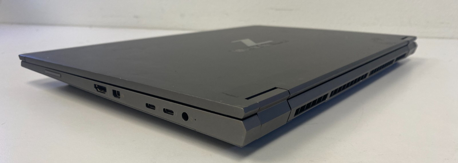HP ZBook Fury G8 i7-11800H 24GB RTX A3000 W/HP G5 Dock & AC NO SSD/OS *NEW BATT*