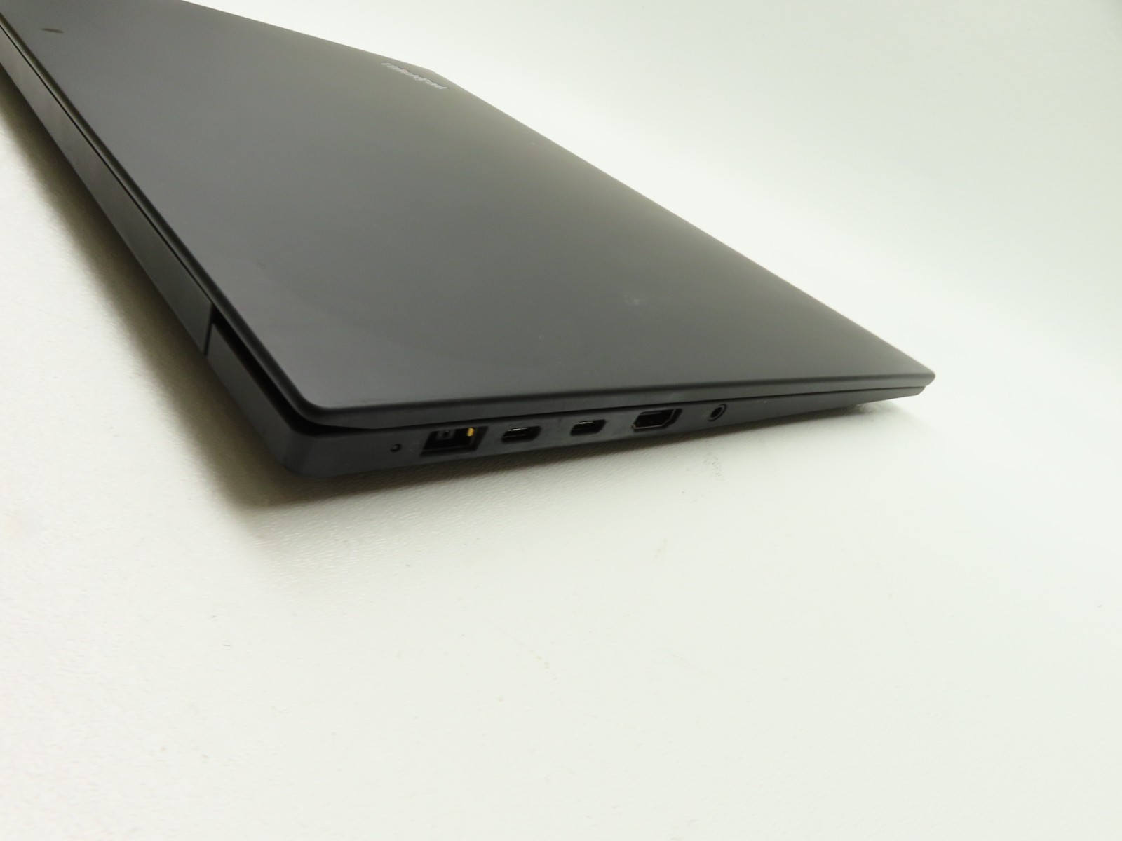 Lenovo ThinkPad P1 Gen 3 15.6″ i7-10850H 2.7GHz 16GB RAM 512GB SSD T1000