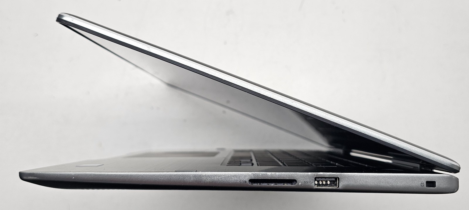Dell Inspiron 15 7573 2-in-1 Laptop Intel Core i7-8550U 12GB Ram NO HD/OS (FL)