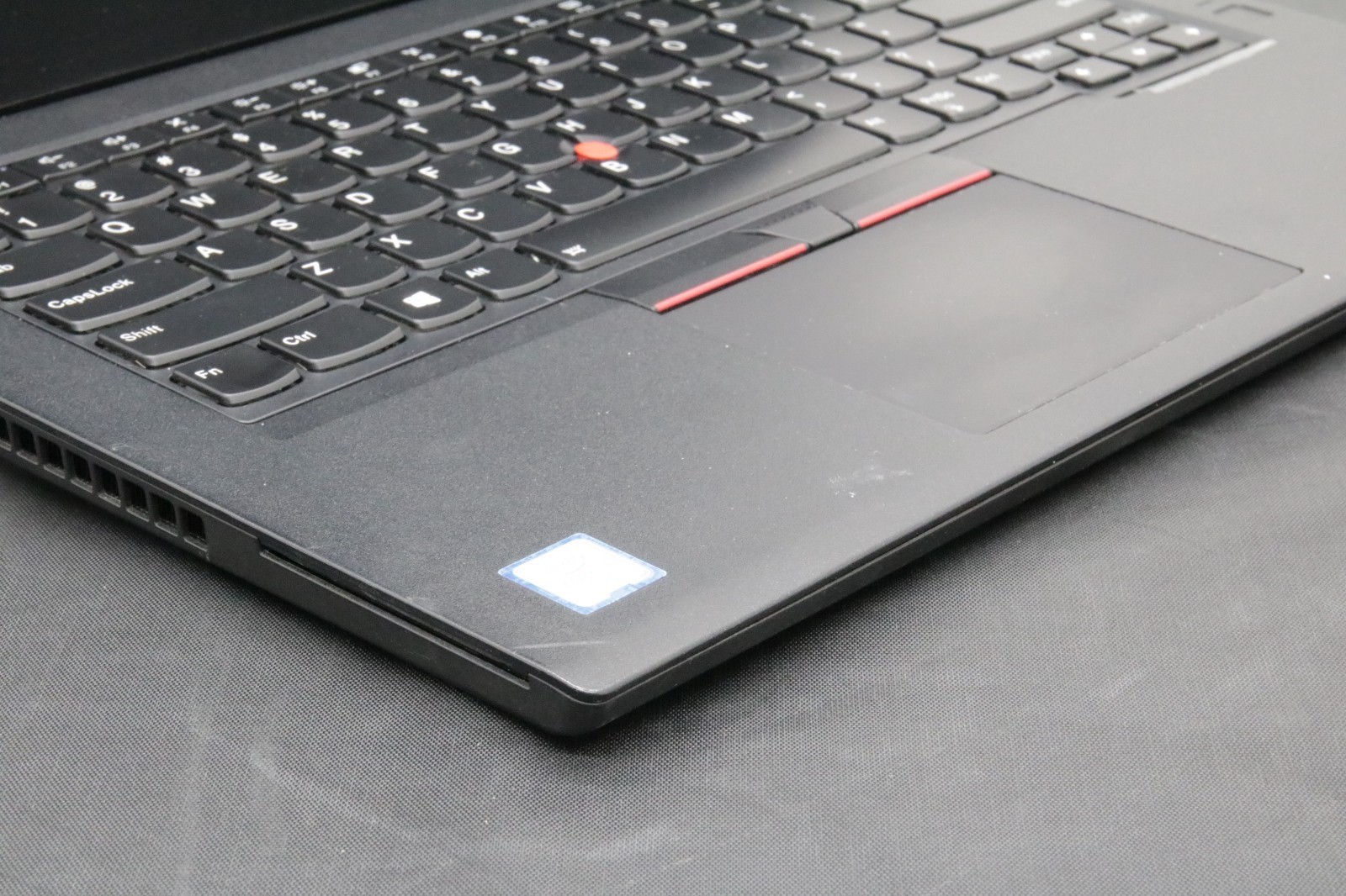 Lenovo ThinkPad T480 – i7-8650U – 8GB, No SSD, No Windows +Adapter