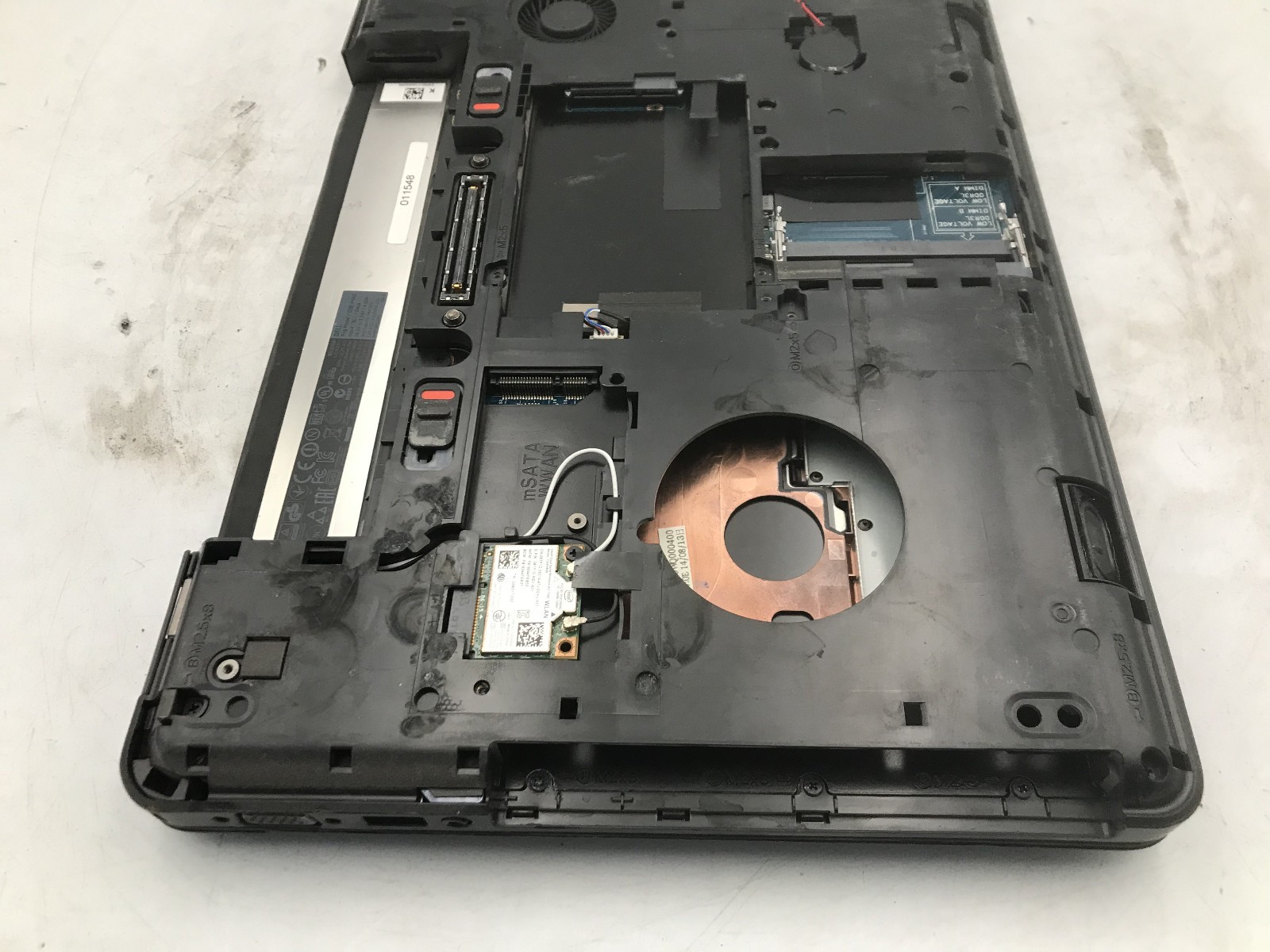 DELL LATITUDE E5440 – BOOTS TO BIOS/LOCKED – INTEL I3 4010U – NO RAM – READ – BB