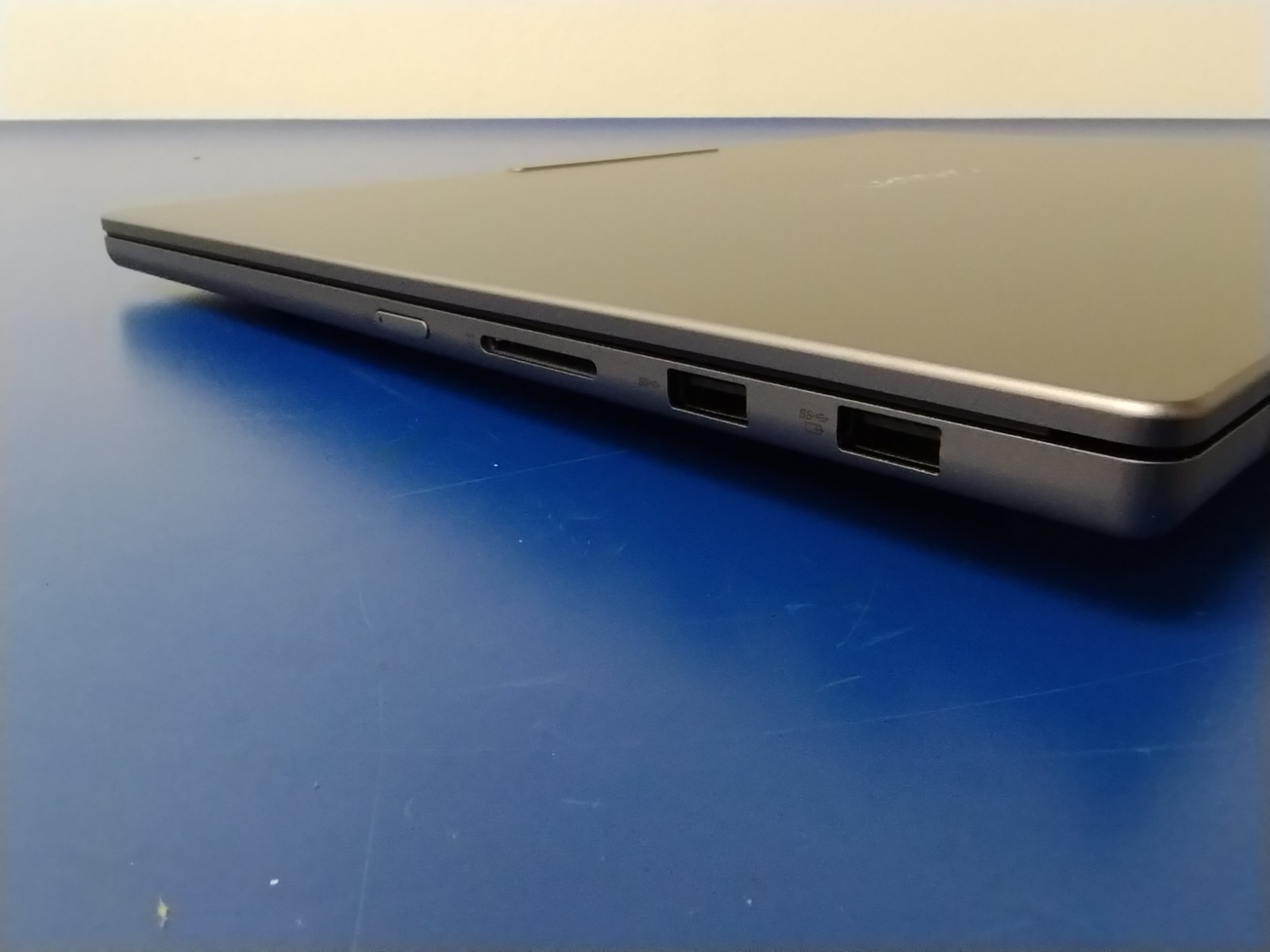 Lenovo IdeaPad Pro 5 16IAH10 Intel Core Ultra 9 285H, 2.90 GHz, 32 GB, 1 TB NVMe