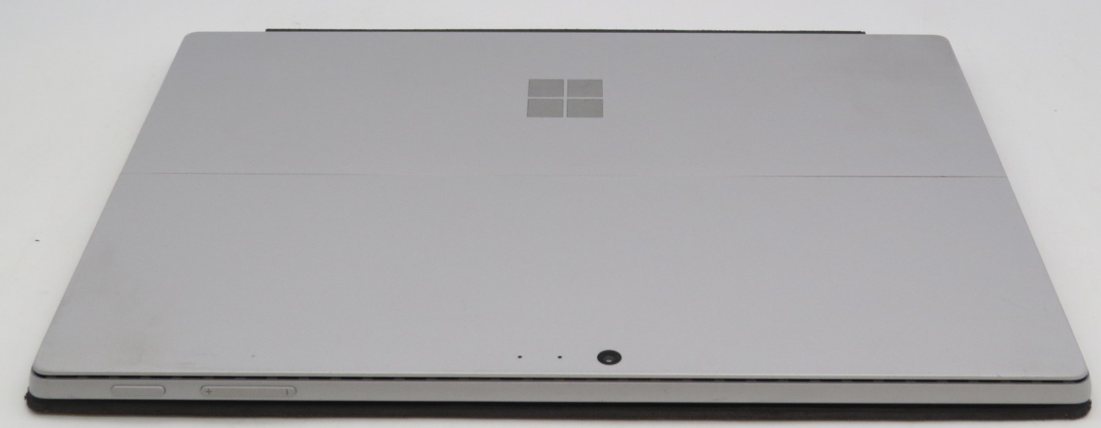 Surface Pro 5 i5-7300U @ 2.6GHz 8GB DDR3 256GB SSD 12″ No OS/AC