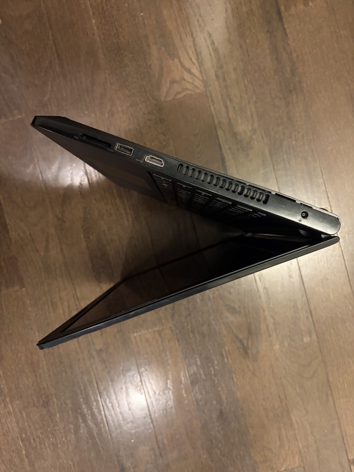 Dell Inspiron 15-3552 15.6″ 4GB RAM, Celeron N3060, No HDD, ODD + Charger Tested