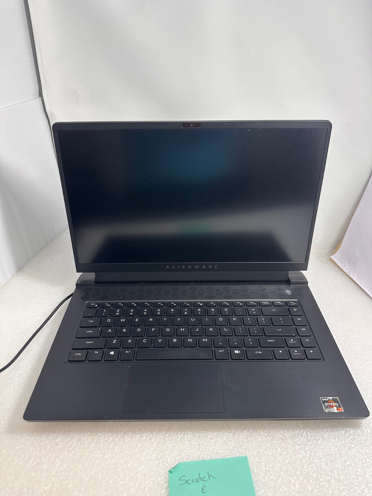 Dell Alienware 15.6″ FHD m15 Ryzen Edition R5 AMD Ryzen 7 8500U 8gb ram 256gb