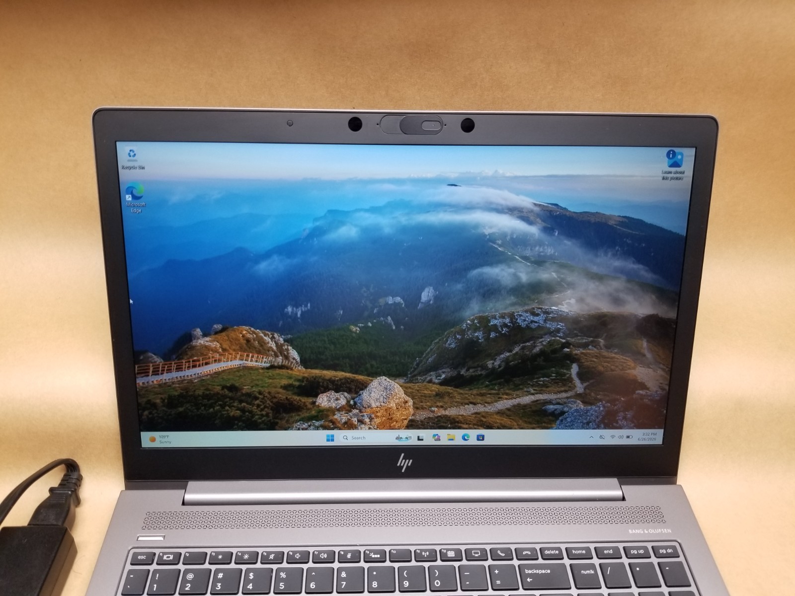 HP Zbook 15u G5 15.6″ Laptop i7-8550U, 12GB RAM 256GB SSD PRO WX 3100 WIN 11 PRO