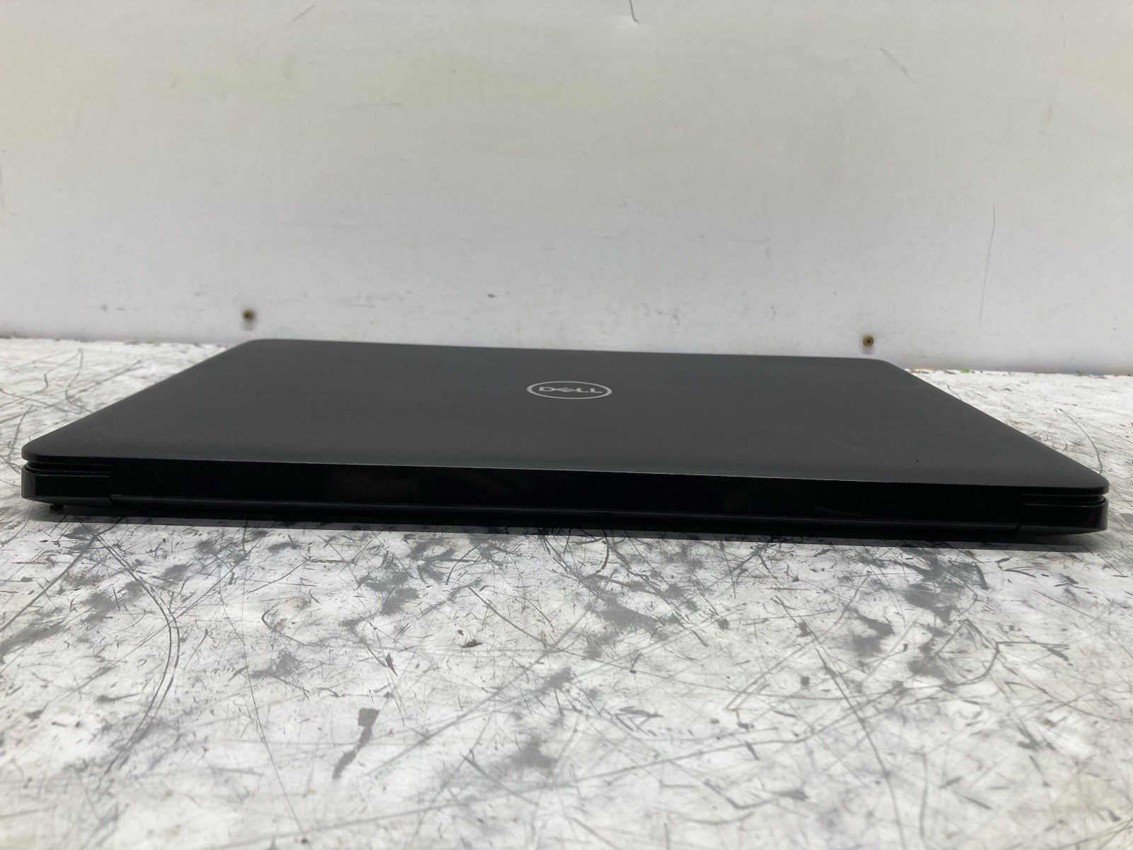 Dell Latitude 3500 Laptop Intel i5-8265U 1.6GHz 4GB RAM No HDD – Boot to BIOS