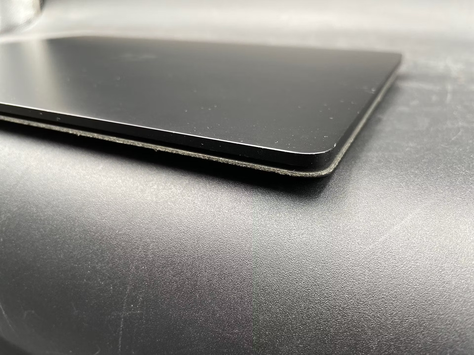 Microsoft Surface Laptop 2 Used 13.5″ (i7-8650U-16GB-512GB NVMe)