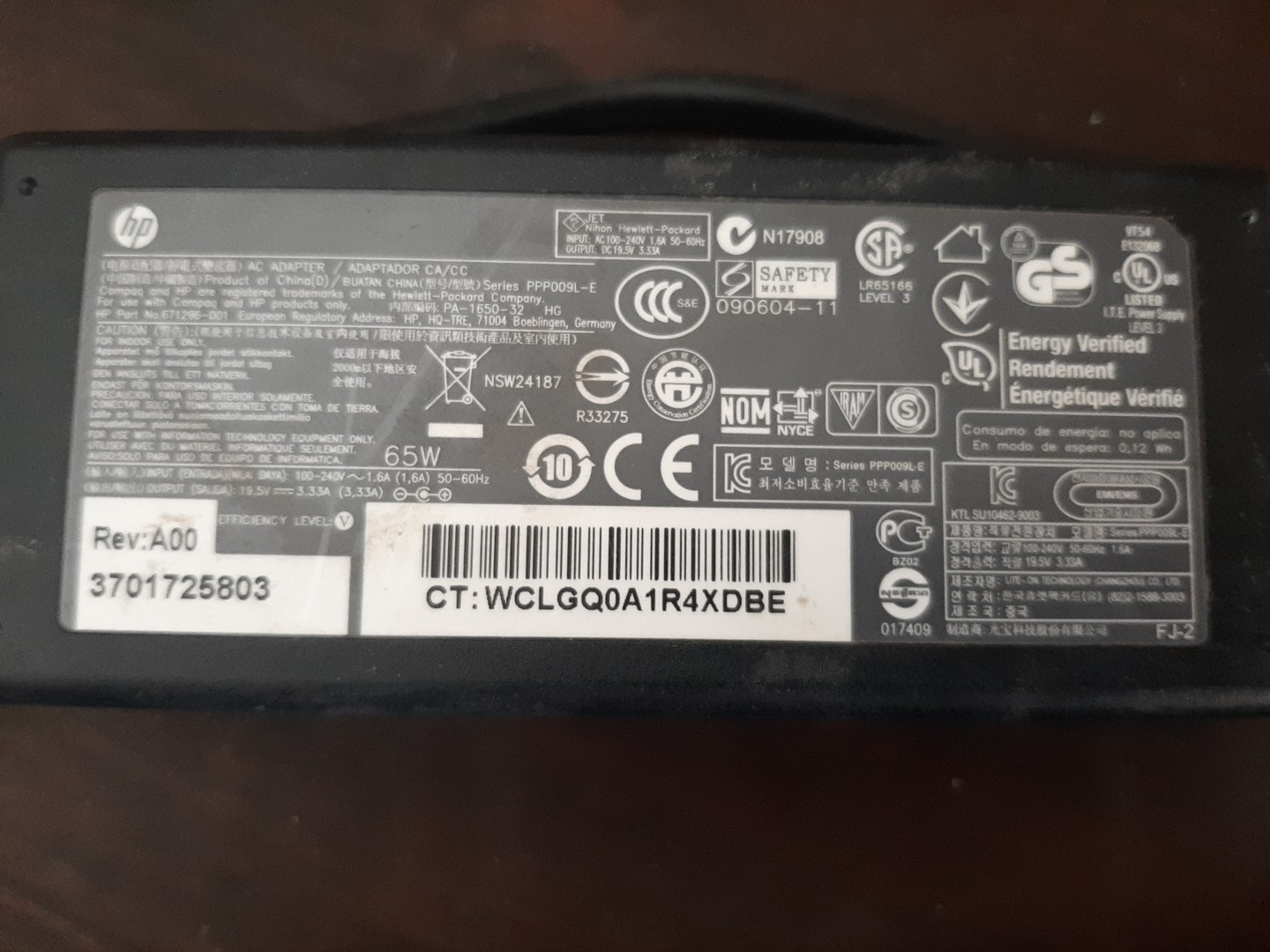 Dell Latitude E6500 Intel 2 Core Duo Inside w/ Power Cord, Powers Up