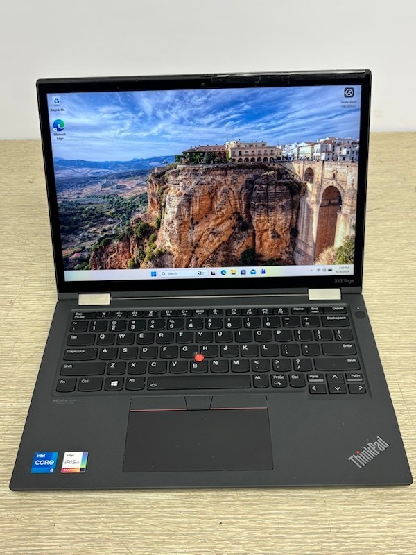 Lenovo ThinkPad X13 Yoga Gen 2 i5-1145G7 16GB 256GB SSD W11P Touch(screen issue)