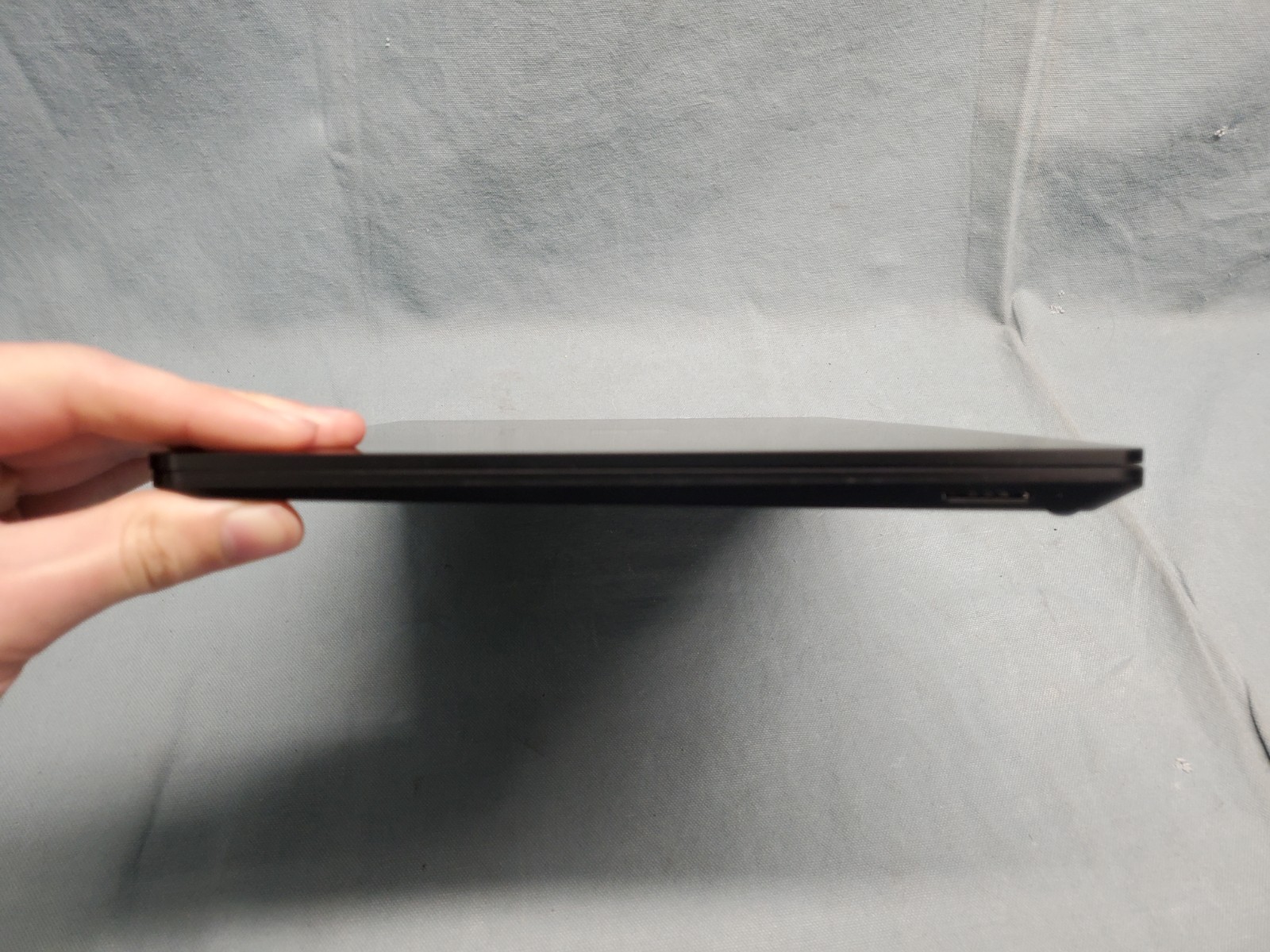 Surface Laptop 4 13.5″ Ryzen 7 4980U 2.00GHz/ 16GB / 512GB SSD #2589