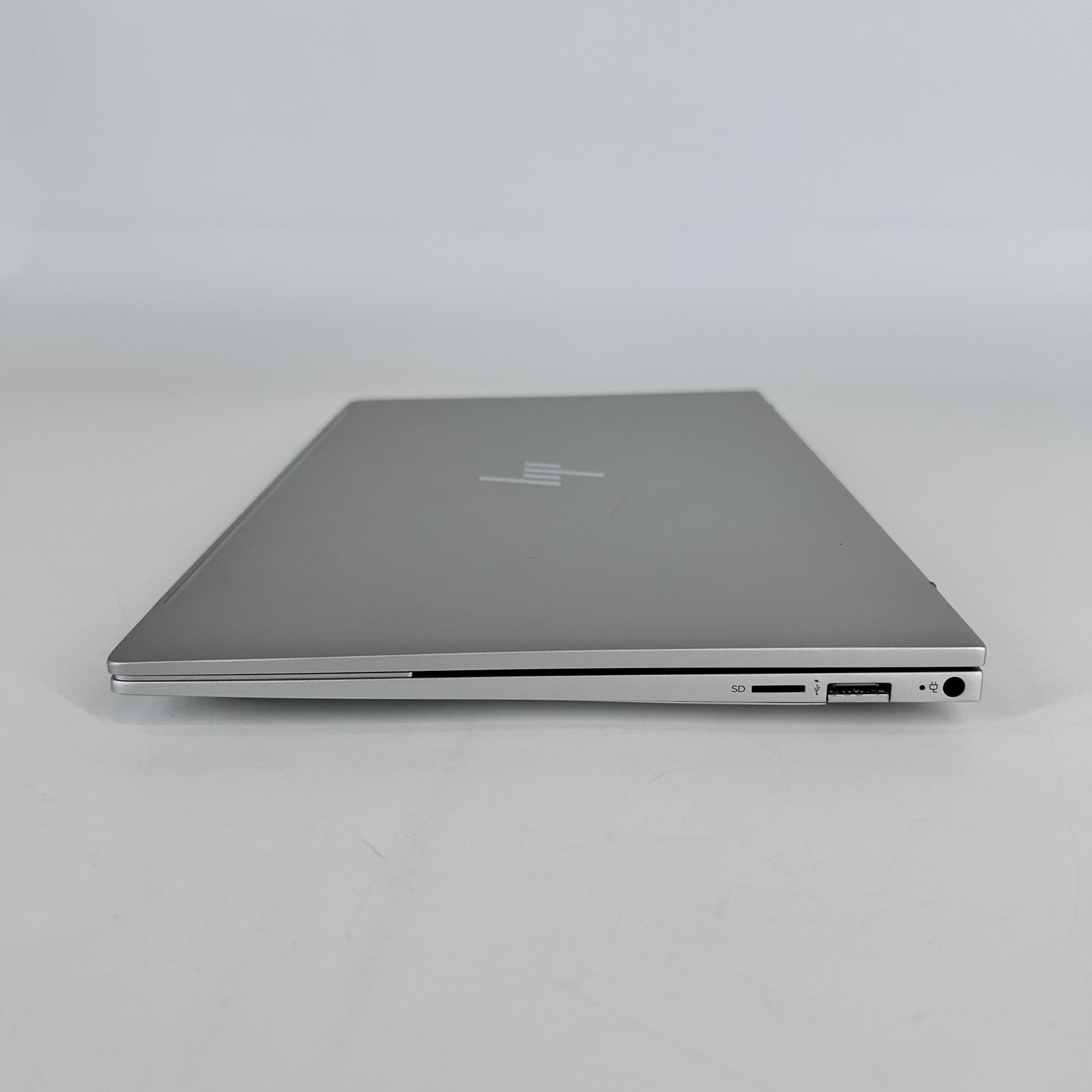HP Envy 13 Silver FHD i7-1165G7 2.80GHz 16GB RAM 512GB SSD Good – Loose Keys