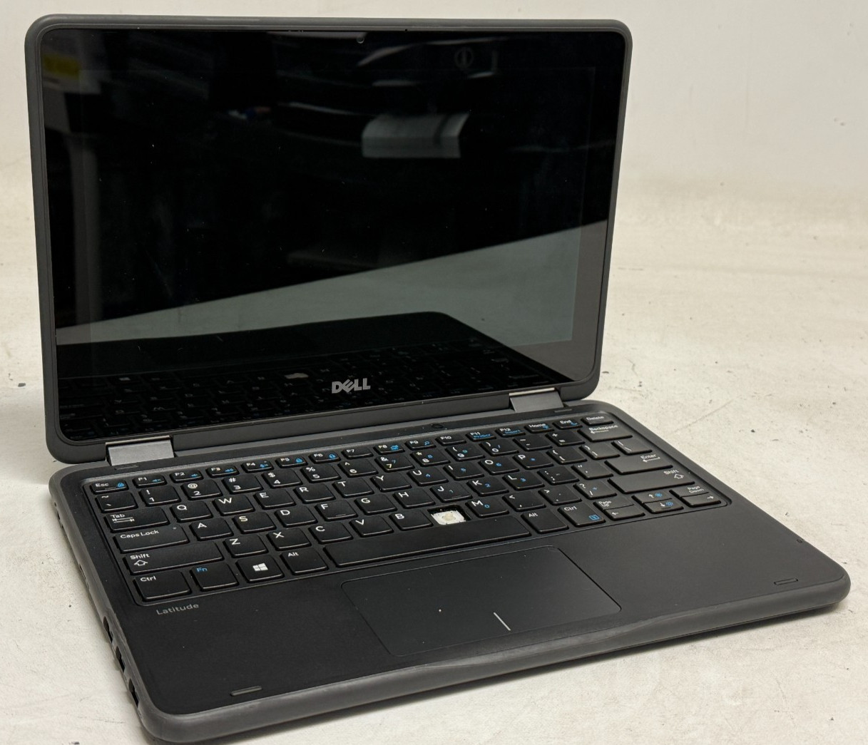 Dell Latitude 3189 2in1 11.6″ (N4200 – 4GB RAM – NO OS/HDD) – Lot of 10*