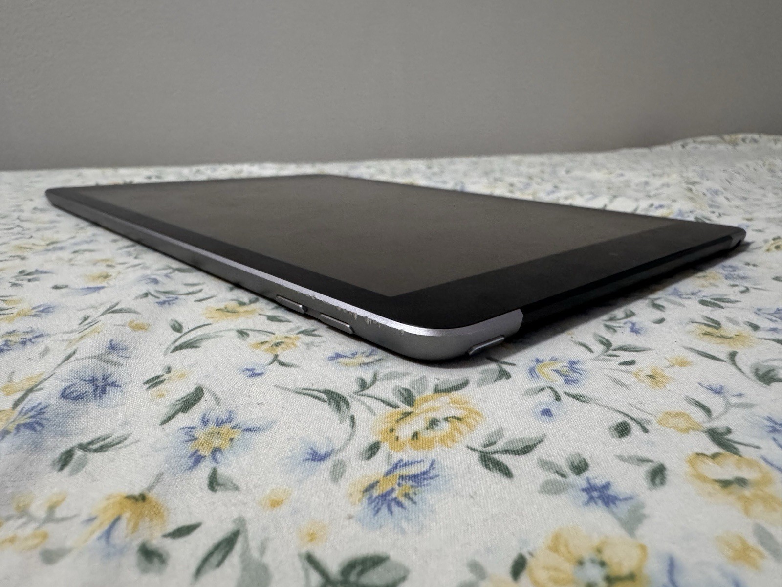 Apple iPad 6th Generation 32gb Wifi