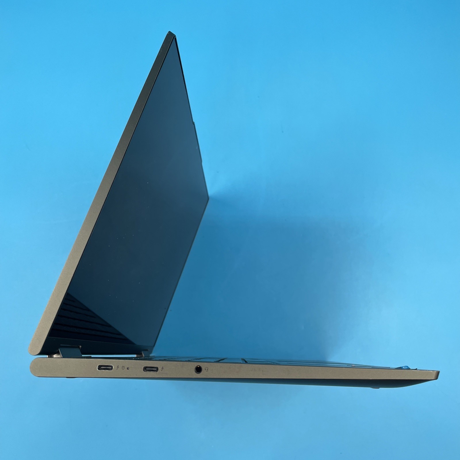 Lenovo Yoga 7i 15ITL5 | i7-1165G7 | 12GB RAM | 512GB SSD | NO OS | 68% BATT