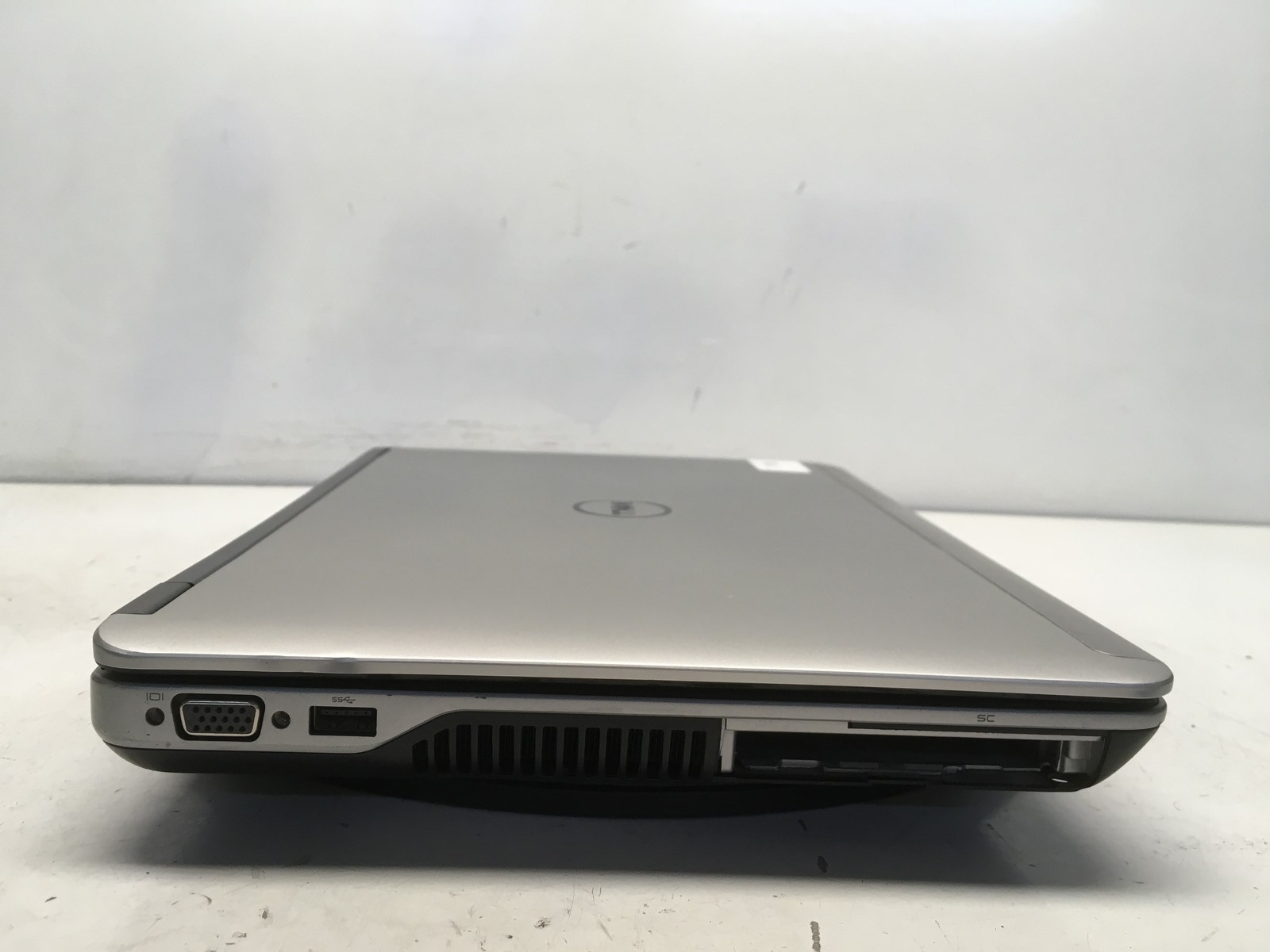 Dell Latitude E6440 Intel i5 4th gen No RAM NO HDD No Batt