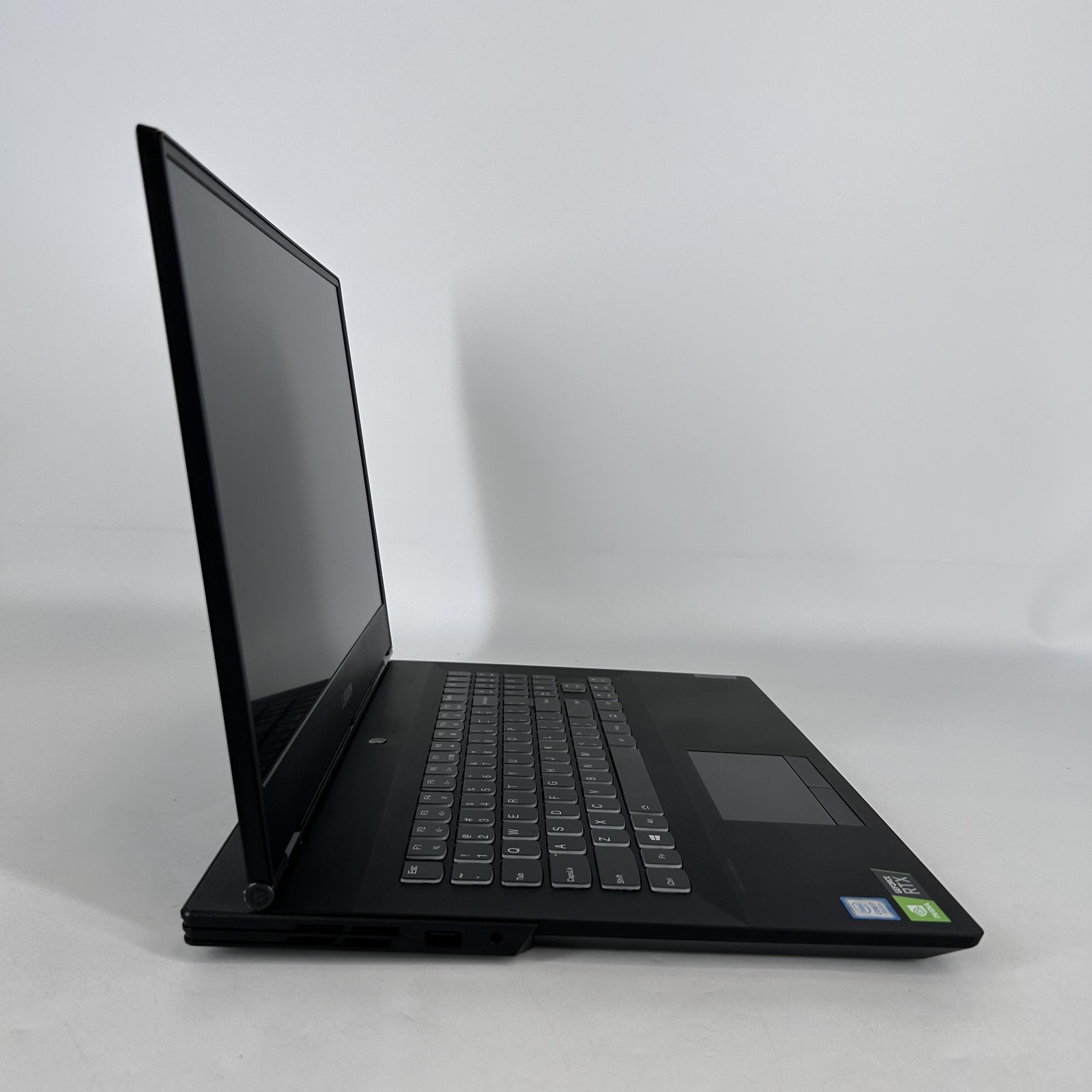 Lenovo Legion Y540 17 144Hz FHD i7-9750H 2.60GHz 16GB 256GB SSD/1TB HDD RTX 2060