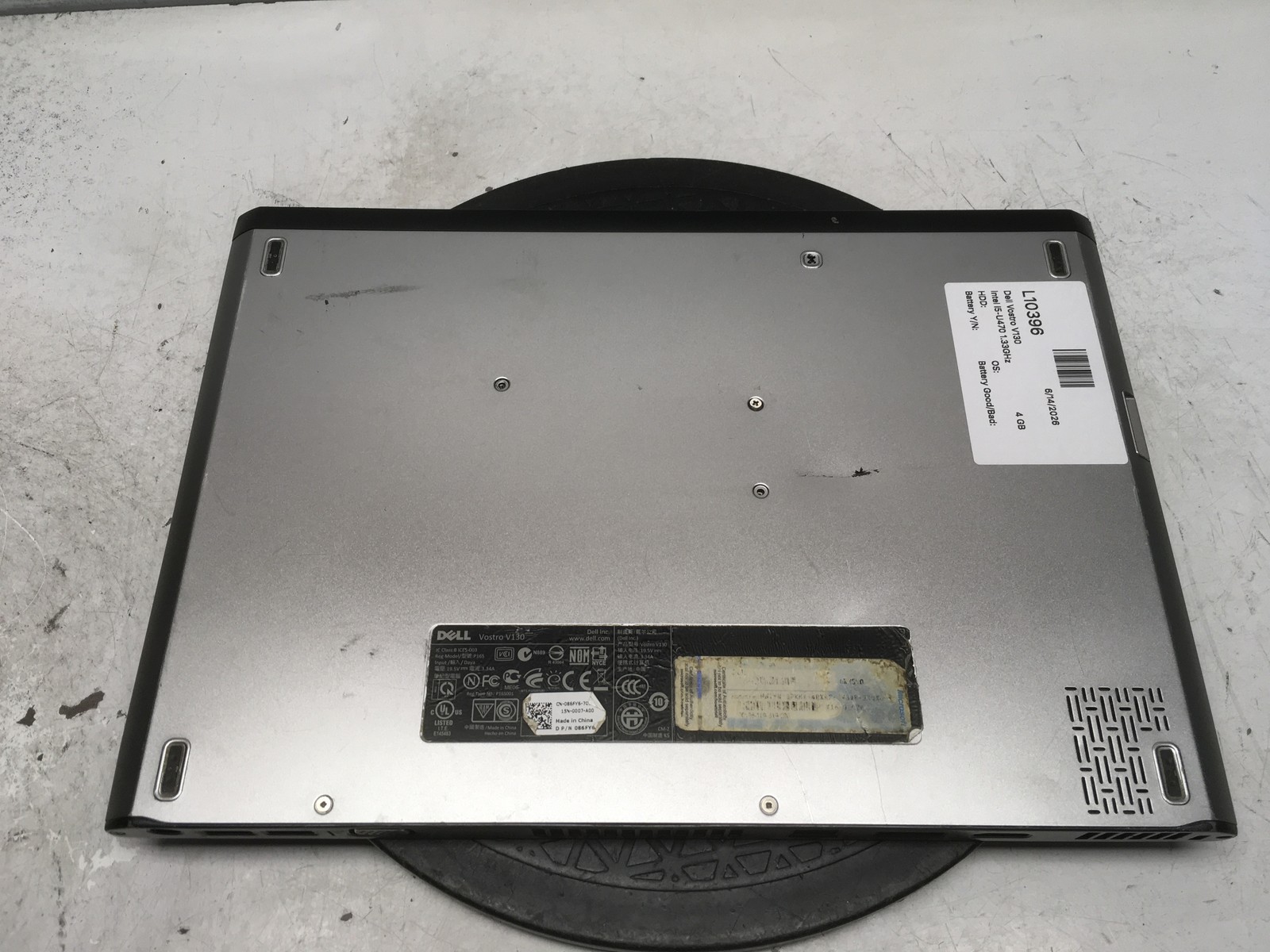 Dell Vostro V130 Intel i5-U470 1.33GHz 4 GB NO HDD No Batt