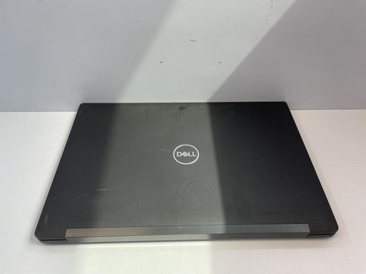 DELL LATITUDE 7490 Laptop w/ Intel Core i5-8350U 1.70 GHz + 16 GB No HD/Battery