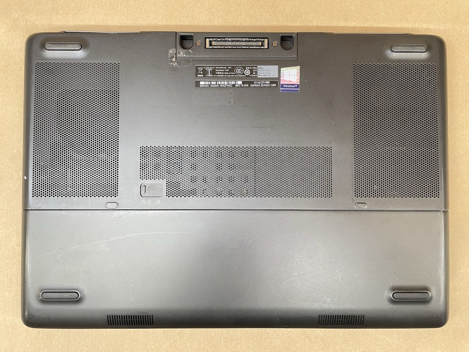 Dell Precision 7520 15.6″ i7-6820HQ @ 2.70GHz NO RAM NO SSD