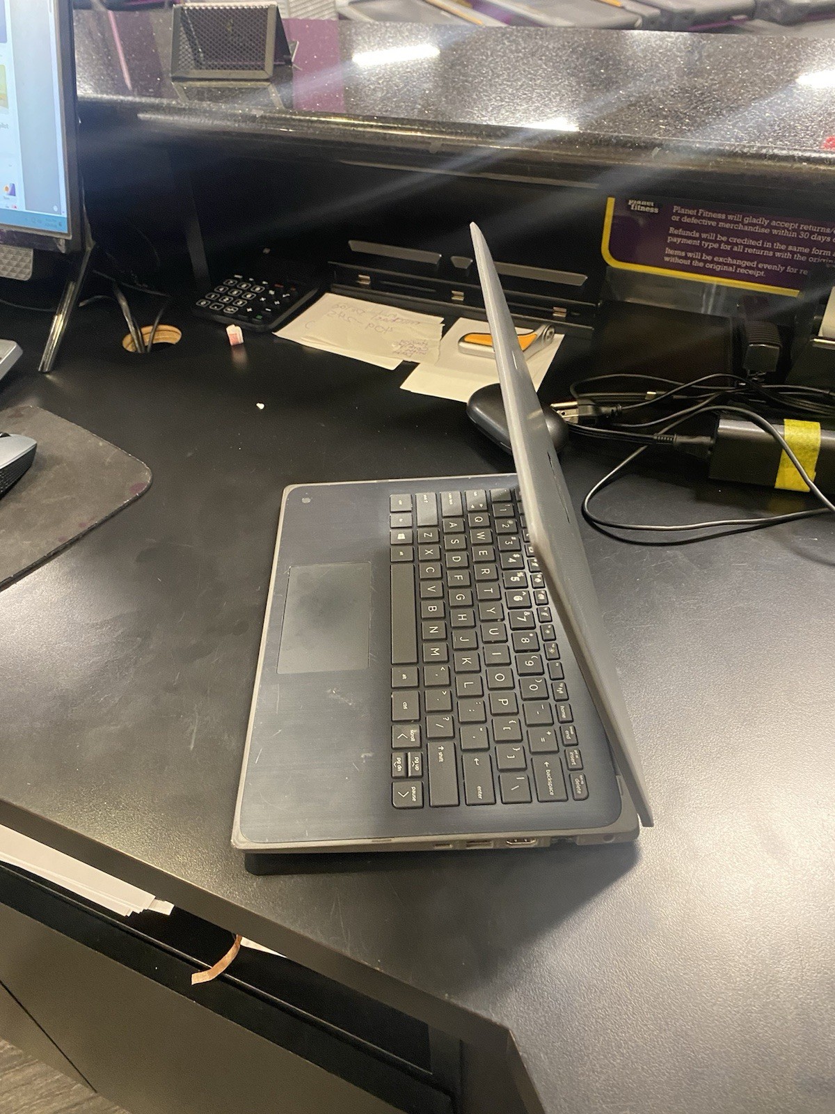 HP Notebook Laptop Black Windows 10 HDMI USB with Charger