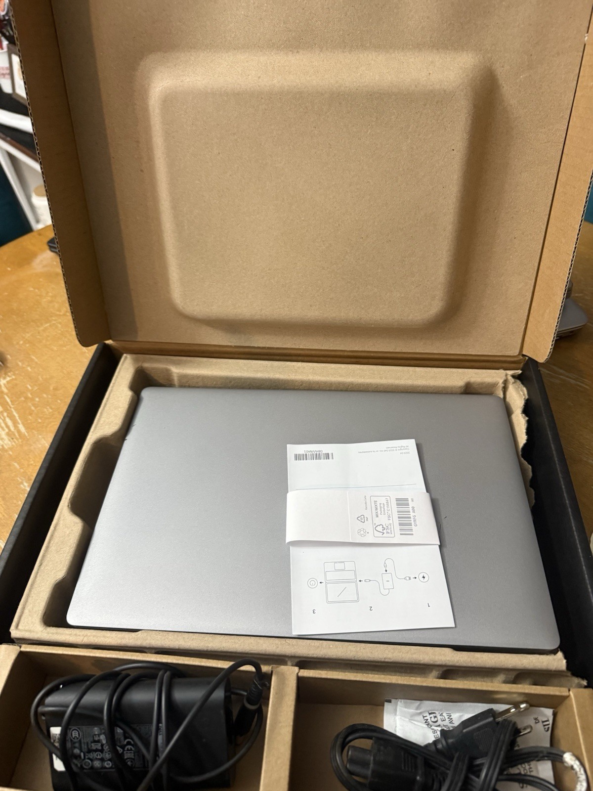 Dell Latitude 5421 Laptop Intel Core i7-11850H 16GB RAM 512GB SSD 14.0″ FHD W11P