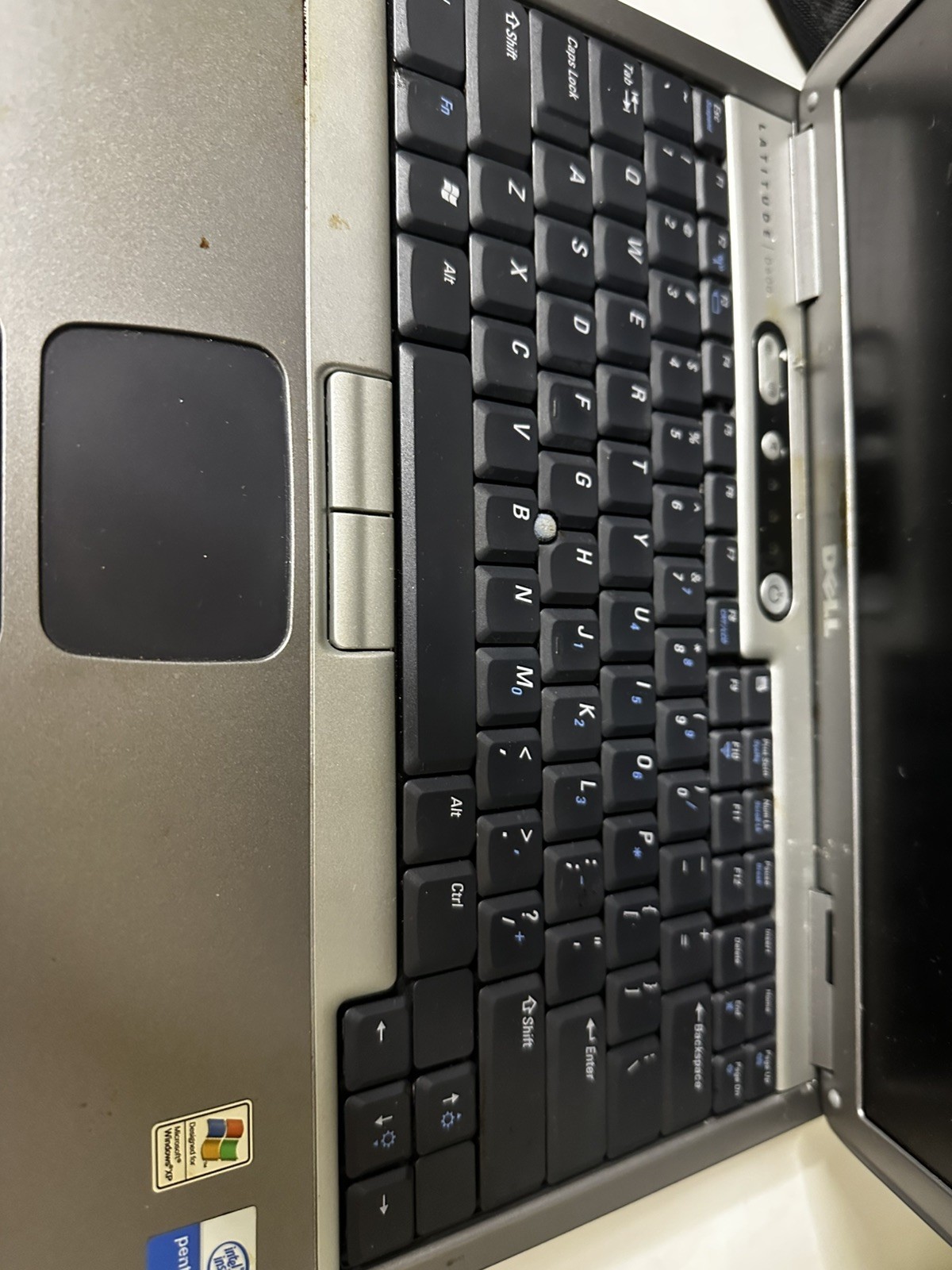 Dell Latitude D600 Windows