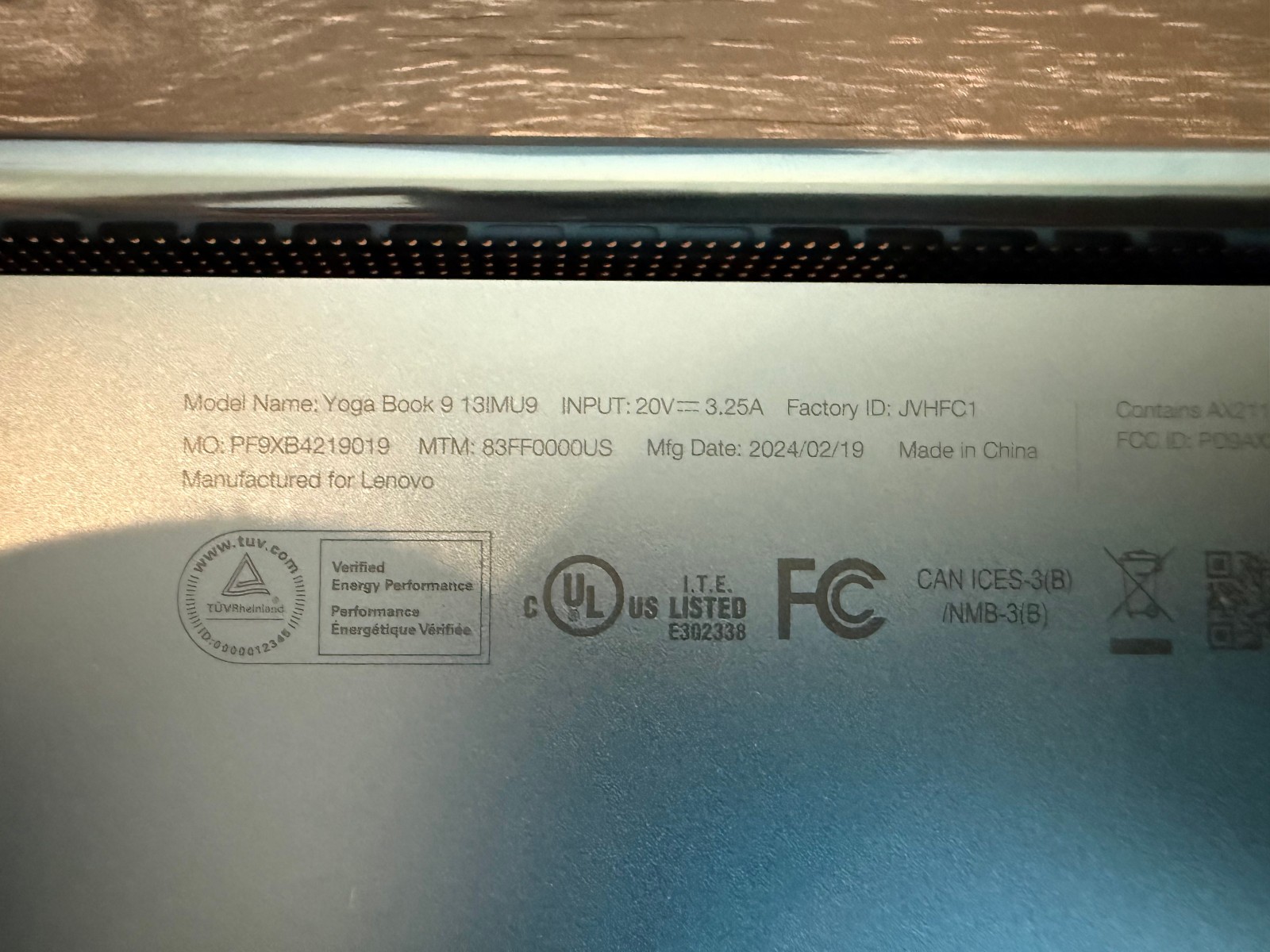 Lenovo Yoga Book 9i 13.3″ 2.8K Dual OLED Touch (Ultra 7 155U, 16GB/1TB SSD) #9