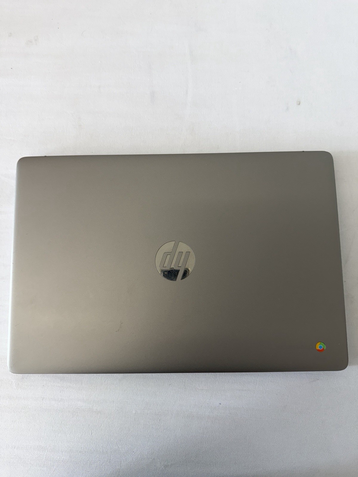 HP Chromebook 15a-na0063dx Laptop – Intel Pentium Silver N6000 – Read Descrip