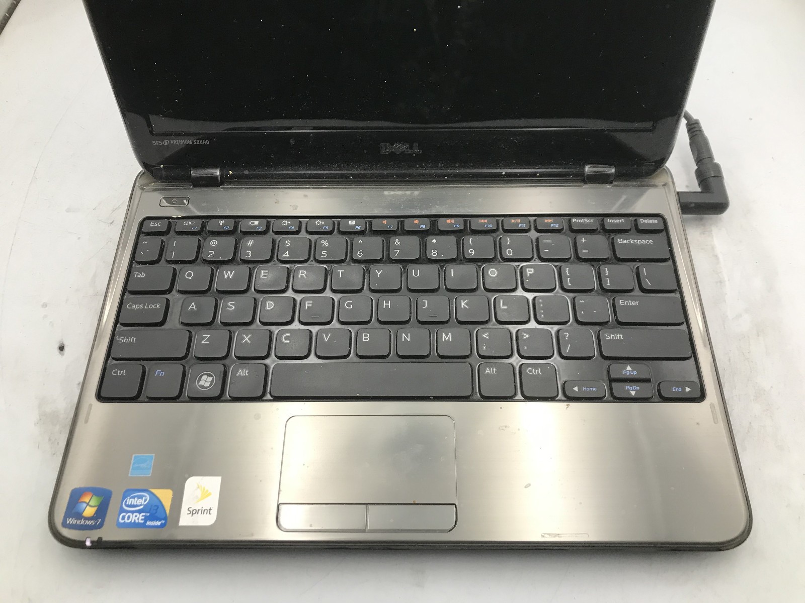 DELL INSPIRON 11Z P07T – FOR PARTS/REPAIR – INTEL I3 U330 – NO RAM -READ DESC-BB