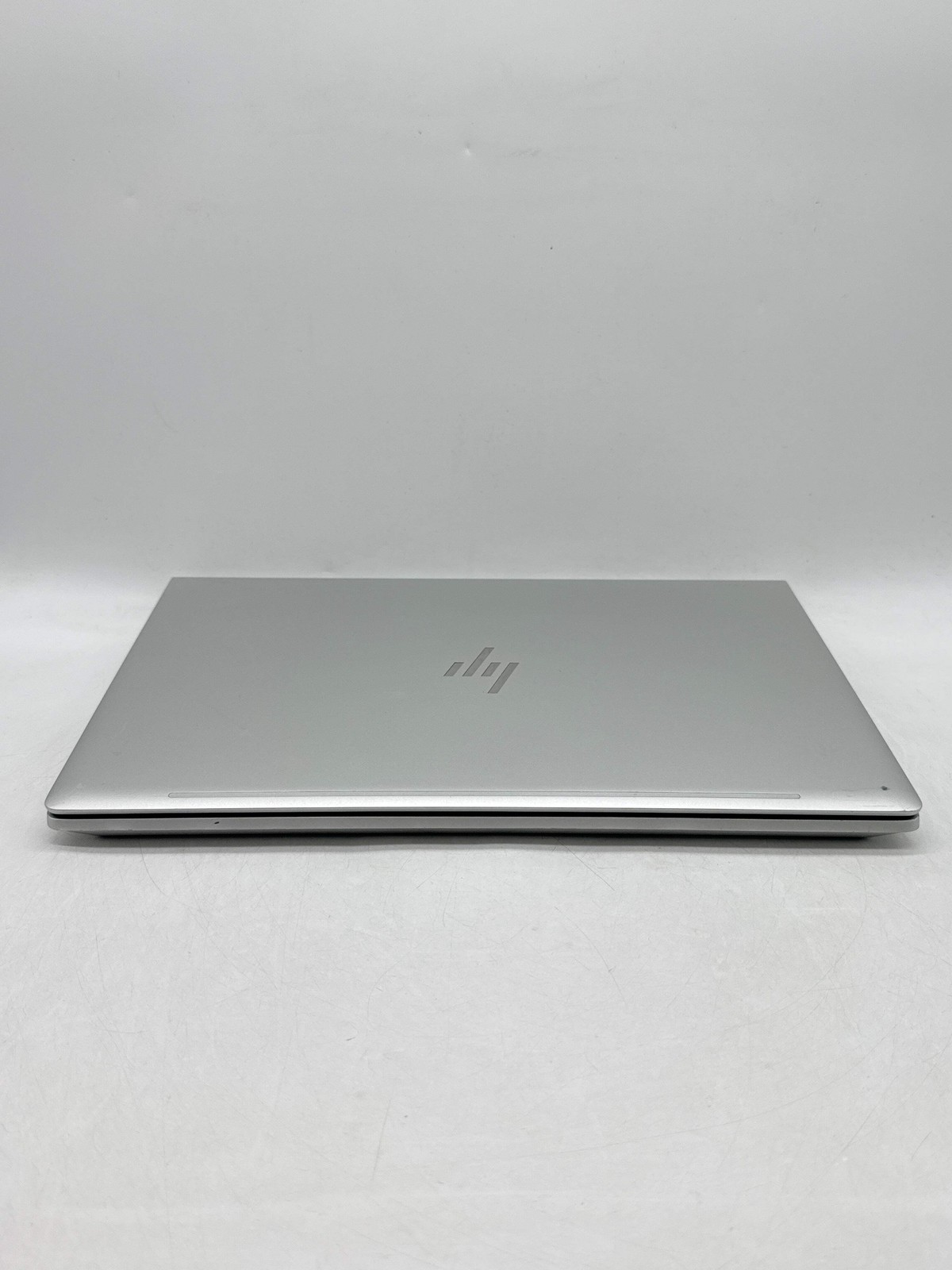 HP EliteBook 640 G10 14.0″ Touch Core i5-1335U 256GB SSD 8GB RAM- Screen Marks