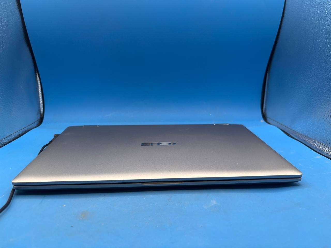 ASUS Q406D 14” Touch 2-in-1 Laptop Ryzen 5 3500U 8GB 256GB SSD As Is Read PH9