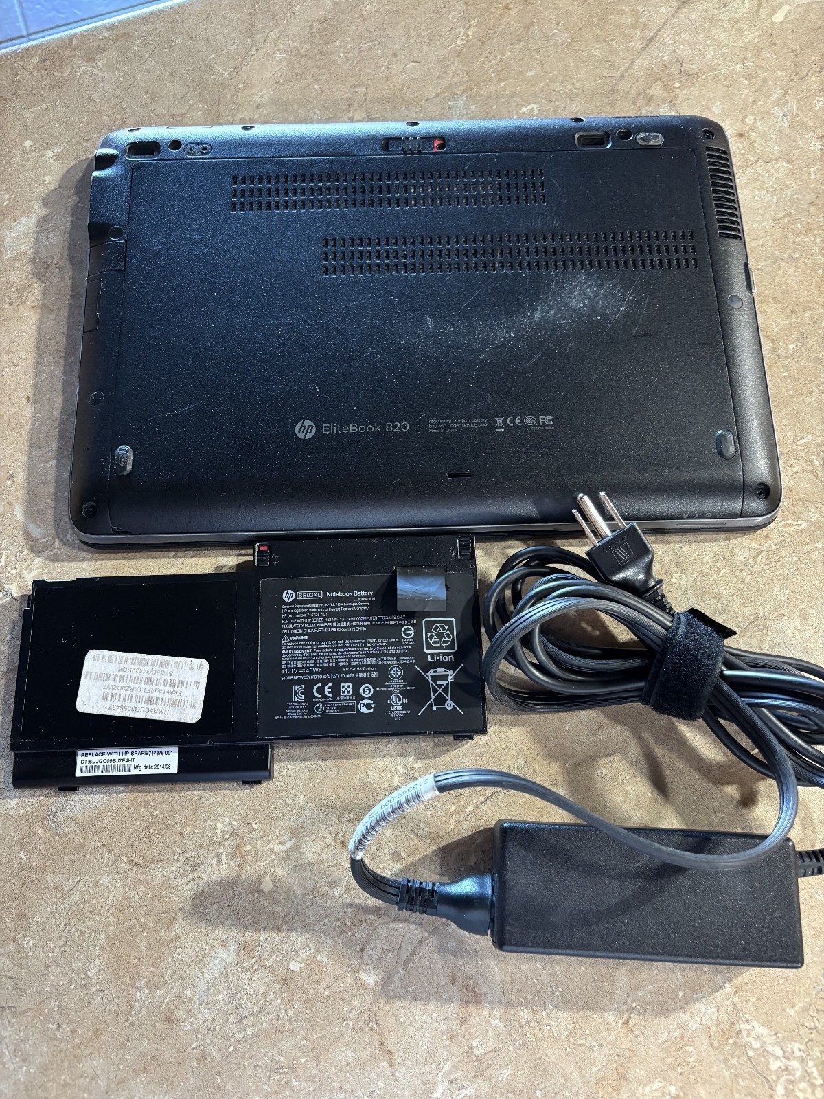 HP EliteBook 820 G1 Intel Core i5-4300U 8GB 256GB SSD W11 Pro 2 Batteries *READ*