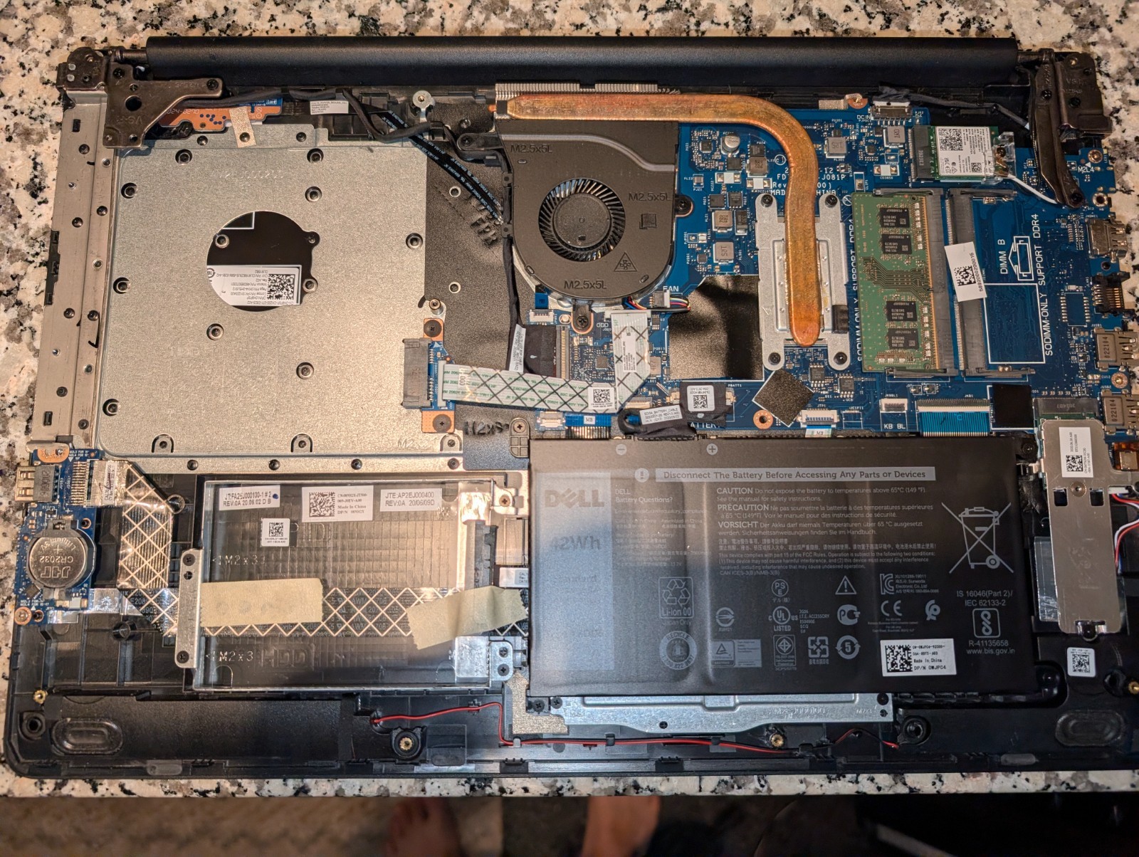 Dell Inspiron 3793 (097A) i5 8GB RAM 512GB SSD WiFi 6E 17.3 Inch