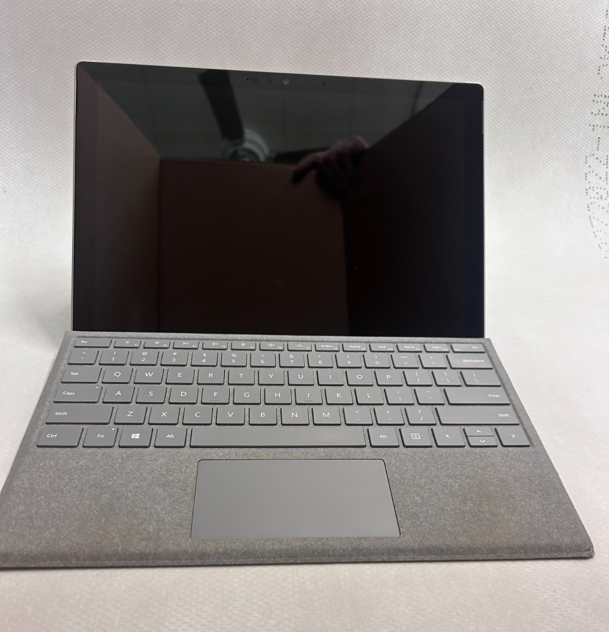 Microsoft Surface Pro 7 12.3in 10th Gen i5 8GB 256GB Type cover keyboard