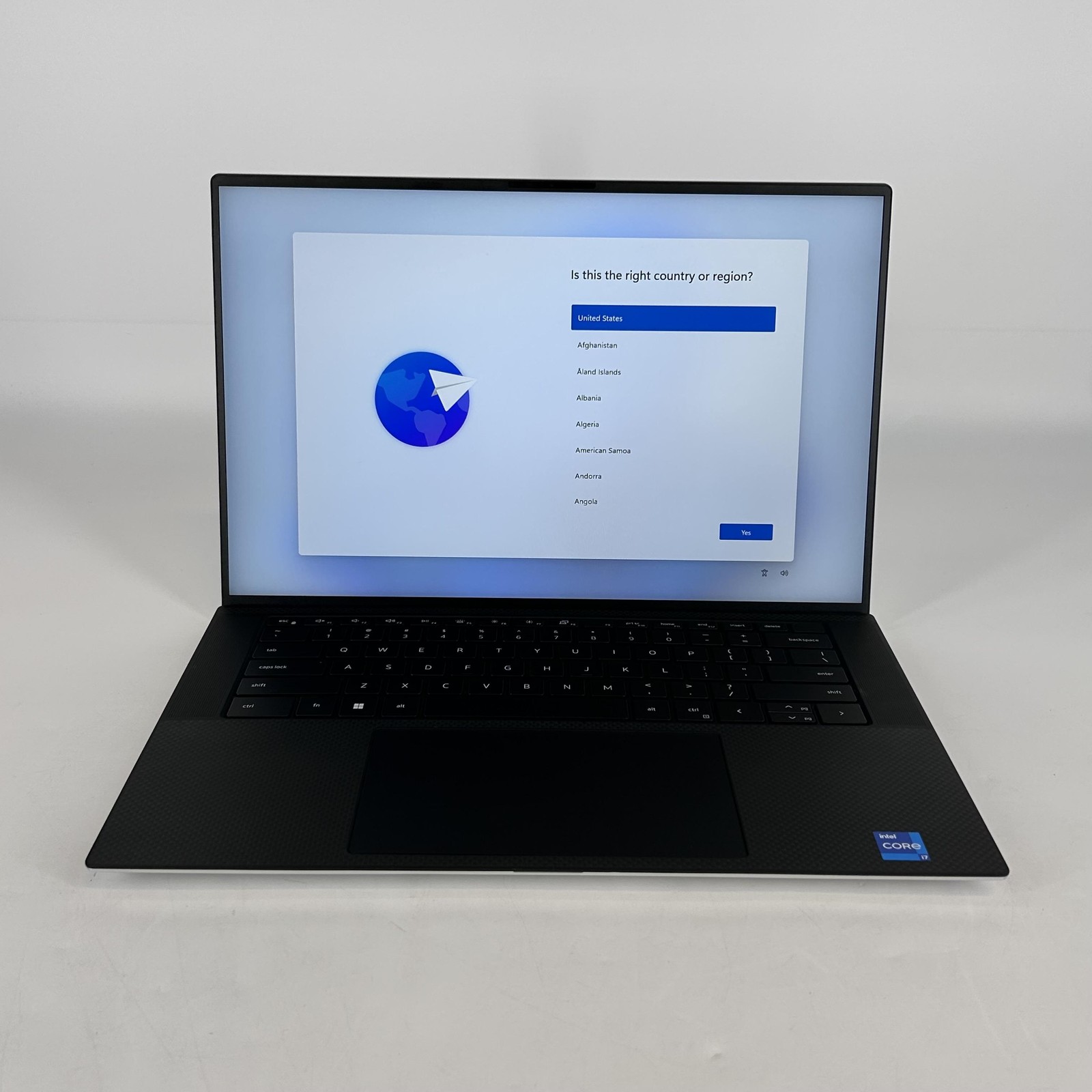 Dell XPS 15 9520 Silver FHD+ 2.3 GHz i7-12700H 32GB 1TB SSD NVIDIA RTX 3050 Good