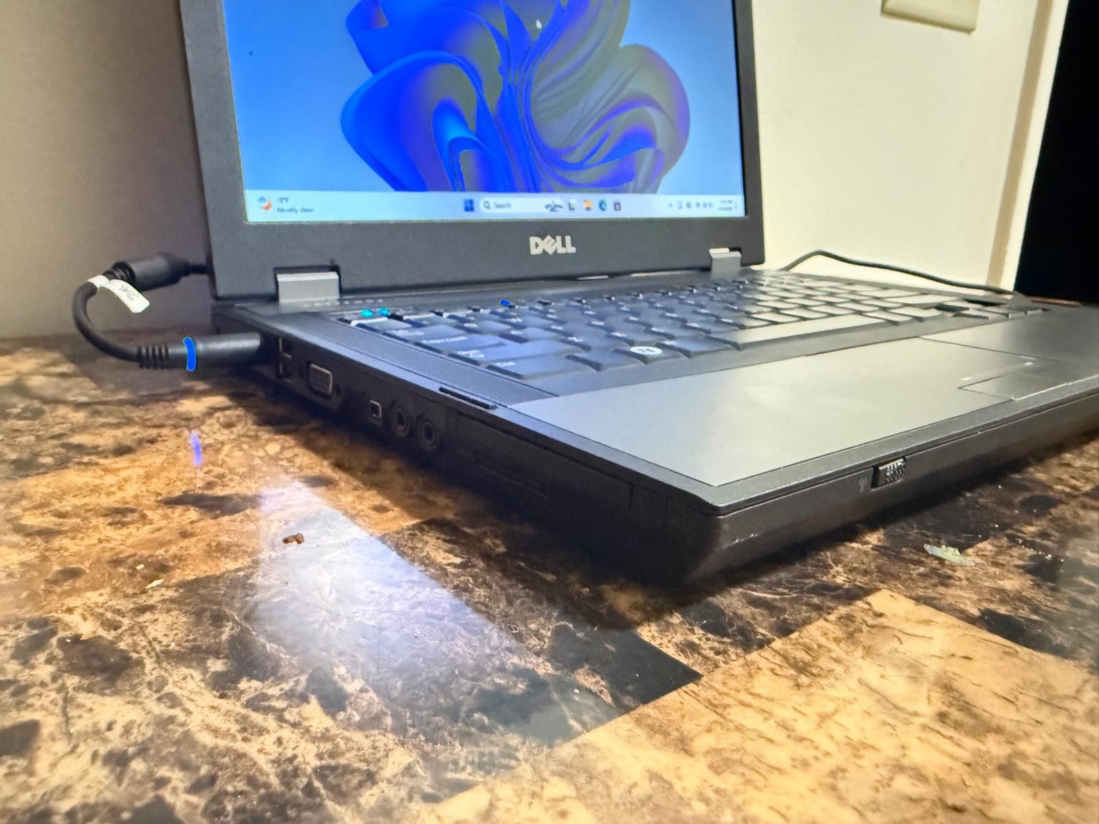 DELL LATITUDE E5410 LAPTOP 14″ i5 2.43GHz 128GB SSD 8GB WINDOWS 11 PRO
