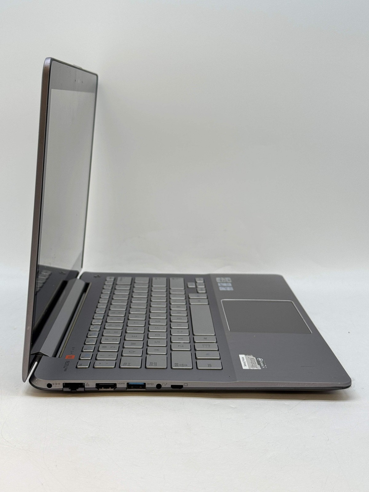 Samsung Laptop NP740U3E 13.3″ Core i5-3337U 4GB RAM 128GB SSD – Read!