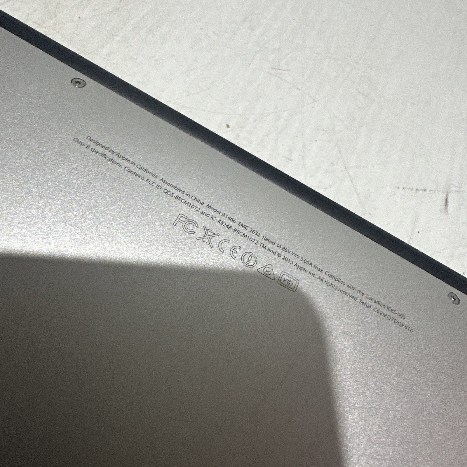 Apple Macbook Air 13″ 2013 Laptop i5-4250u 8gb Ram 251gb SSD High Sierra OS